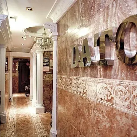 Dato Otel Vitoria-Gasteiz
